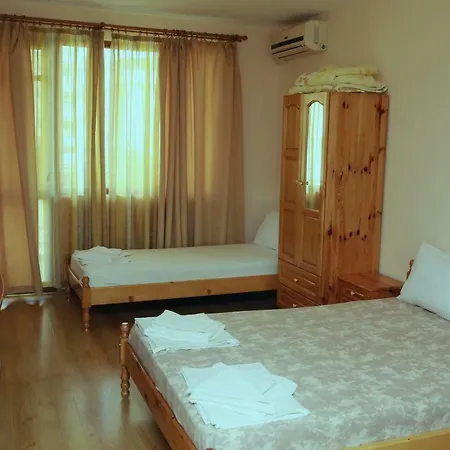 Ivanovi 3* 切尔诺莫雷茨