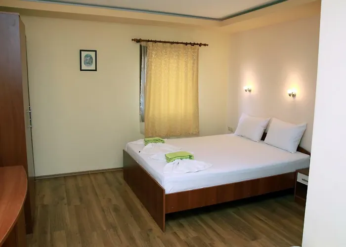 招待所 Ivanovi 3*